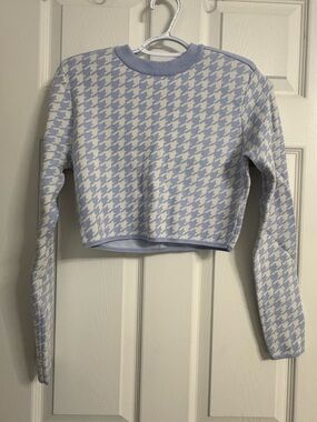 Express Cropped Houndstooth Crewneck Sweater - Light Blue & Cream